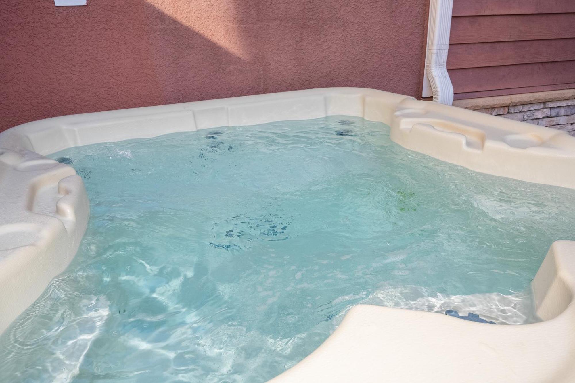 Casa de férias Dluxx Vacay 5 House With Hot Tub 2633